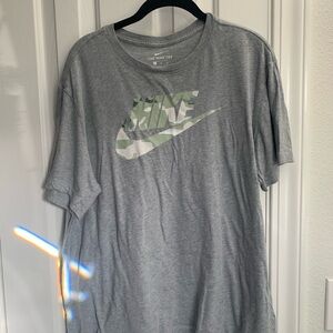 Nike Gray and Green Men's Shirt